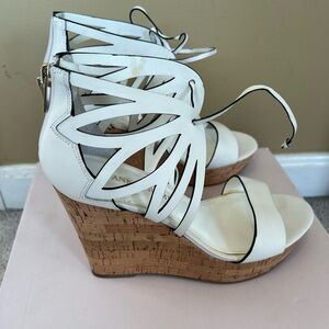 NEW IVANKA TRUMP AUTH Women's White Laser Cut Leather Wedge Sandals Size 8